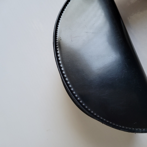 Marc by Marc Jacobs Large Sunglasses Case - Picture 8 of 10